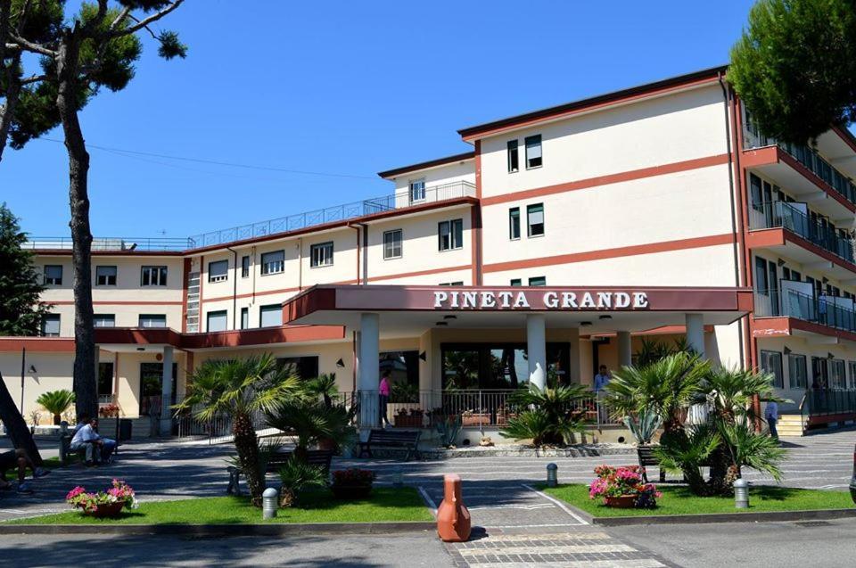 Mary Rose Bed & Breakfast Castel Volturno Exterior photo
